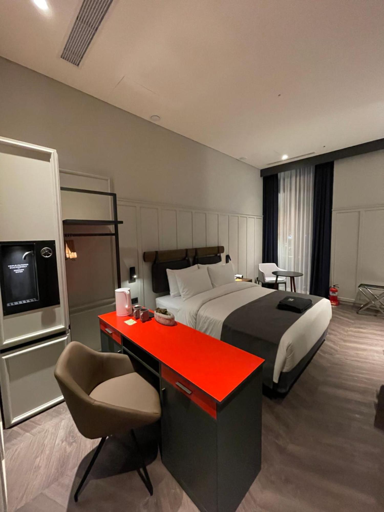Junibino Hotel Hongdae Seoul Bagian luar foto