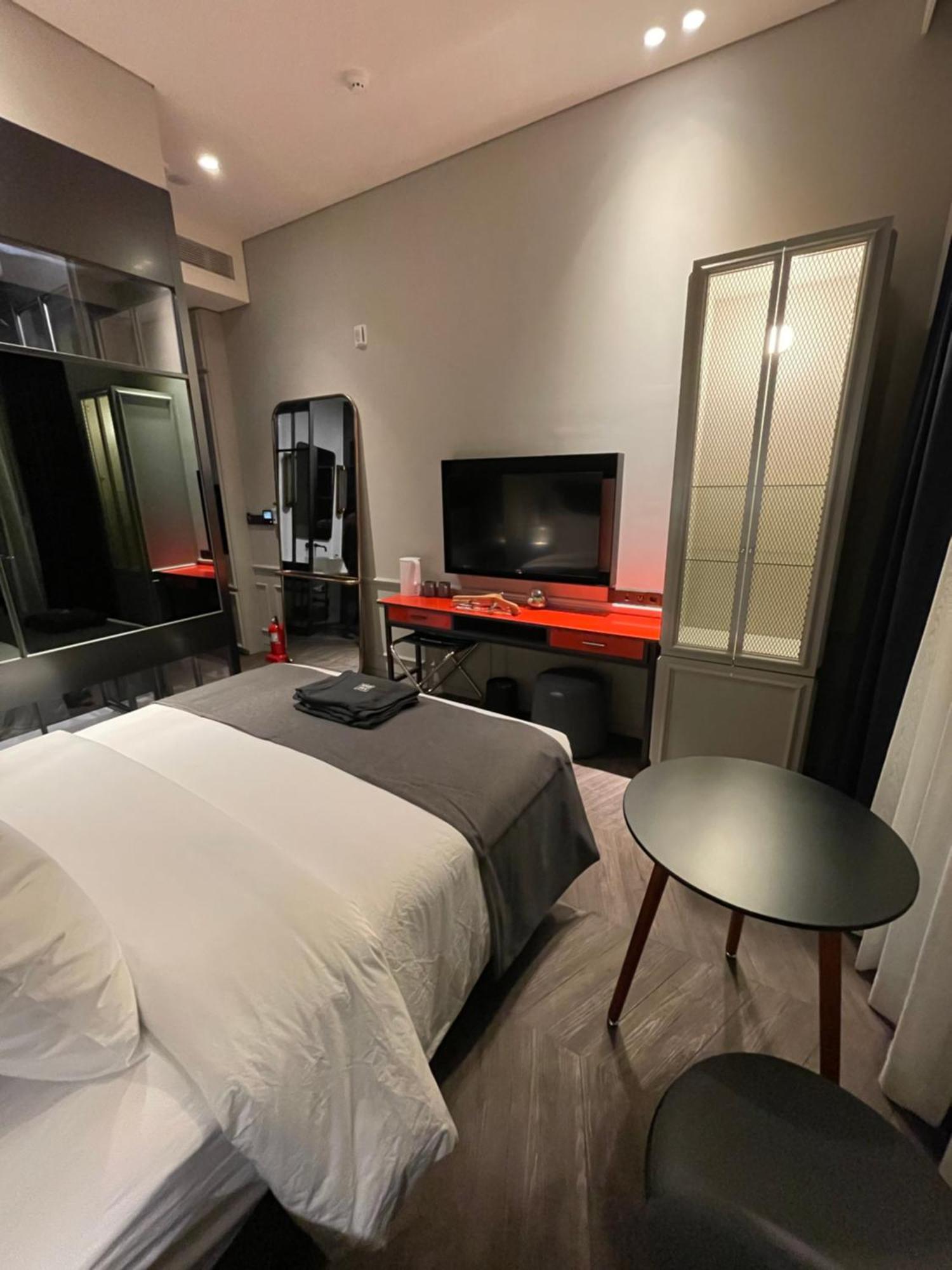Junibino Hotel Hongdae Seoul Bagian luar foto